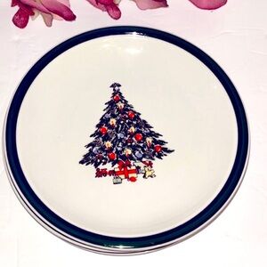 Set of 6 of CIERA Holiday dessert plates